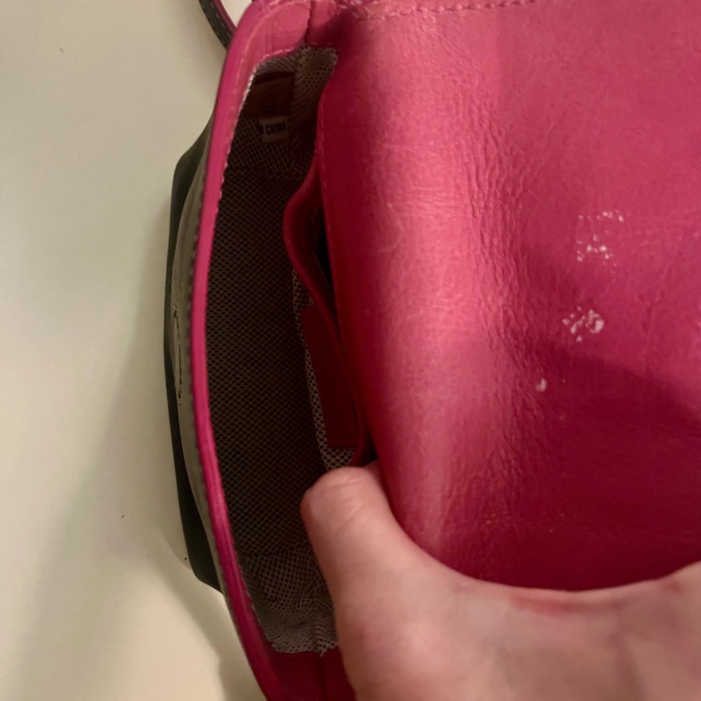 Vintage| Dooney & Bourke Mini CALVARY Crossbody!! - Picture 10 of 10